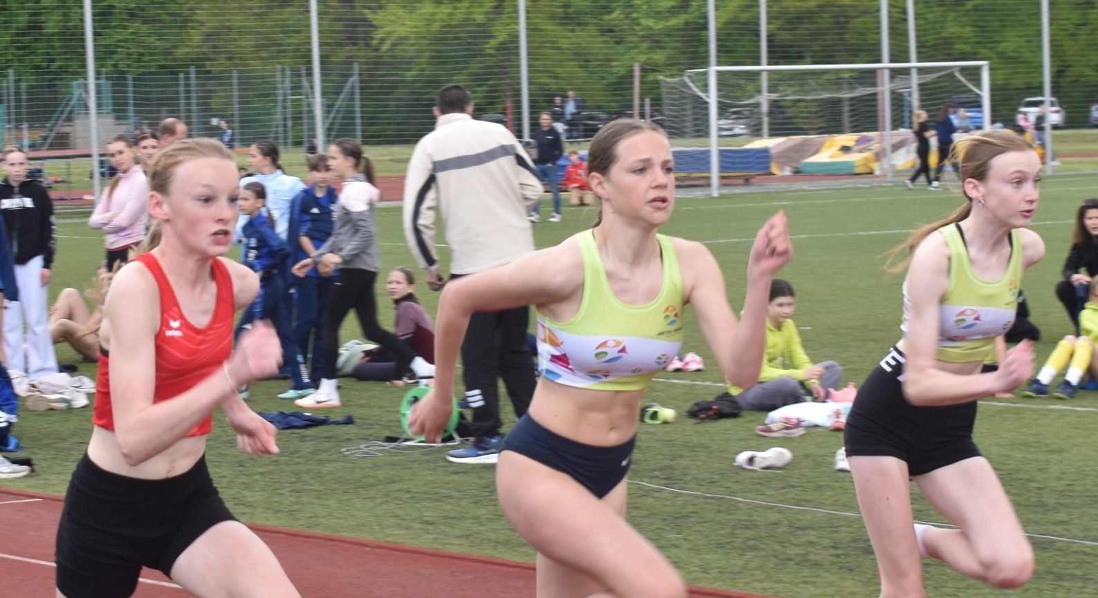 Erfolgreicher Auftritt des TV Vohenstrauß beim deutsch-tschechischen Leichtathletikmeeting